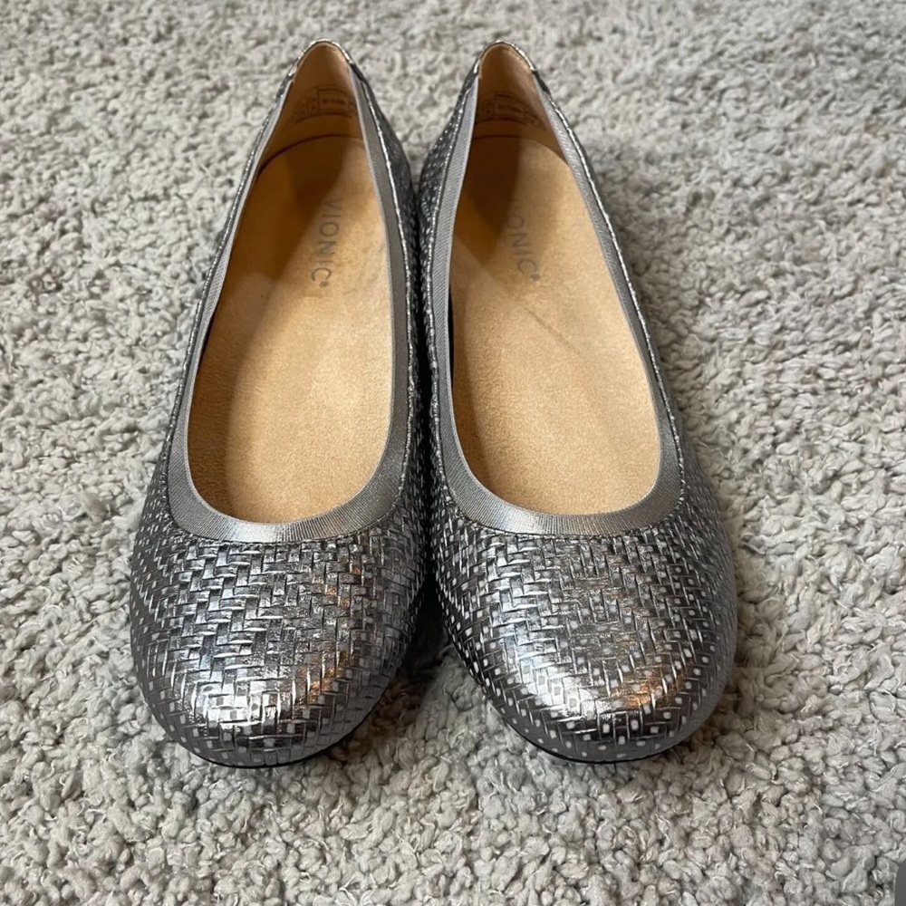 Vionic Metallic Woven Flats - Picture 3 of 7
